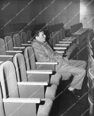 crp-15445 1944 candid Frank Sinatra for AFRS Armed Forces Radio Service crp-15445