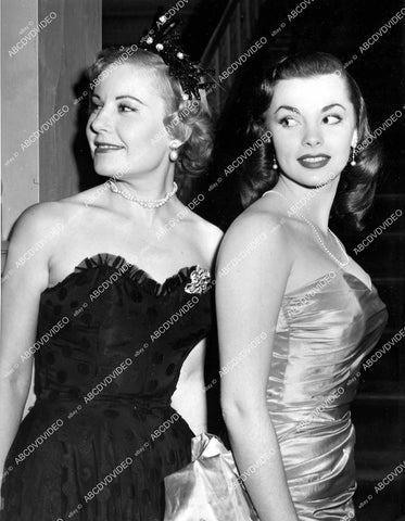 crp-15767 1950 Rosita Diaz Gimeno & Barbara Dobbins at NY opera opening of Don Carlo crp-15767