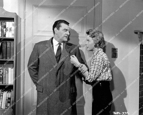crp-15892 1957 Jack Hawkins, Patricia Marmont film She Played with Fire crp-15892