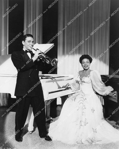 crp-01595 1943 music Hazel Scott, Leonard Sues at the piano film The Heat's On crp-01595