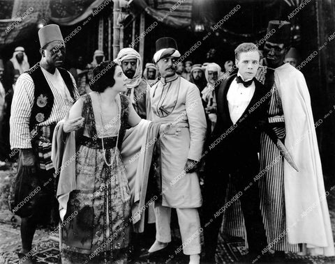 crp-16559 1919 Geraldine Farrar, Lou Tellegen, Alec B Francis, Casson Ferguson, Macey Harlam, Syn De Conde silent film Flame of the Desert crp-16559