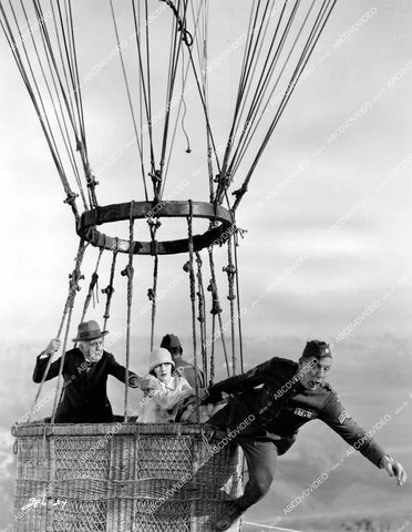 crp-16738 1927 Karl Dane, Marceline Day, Frank Currier in hot air balloon silent film Rookies crp-16738