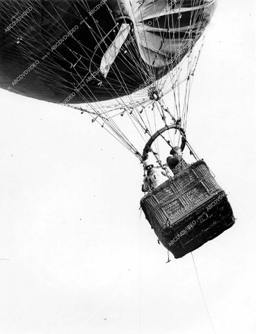 crp-16739 1927 Karl Dane, Marceline Day, Frank Currier in hot air balloon silent film Rookies crp-16739