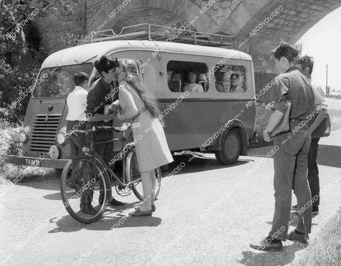 crp-01673 1963 Liliane Brousse gets hassled by the kids Hammer film Maniac crp-01673