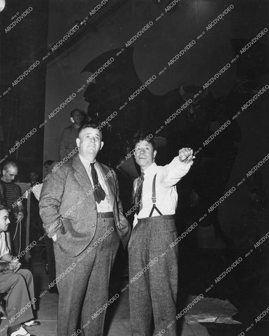 crp-17326 1939 director Edward Sedgwick & Joe E Brown on set film Beware Spooks crp-17326