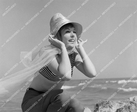 crp-01794 1963 Liliane Brousse out at the beach Hammer film Maniac crp-01794