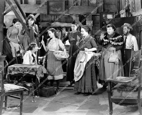 crp-17988 1926 Bessie Love, Mary Alden or Vivia Ogden, Sunshine Hart & cast silent film Lovey Mary crp-17988