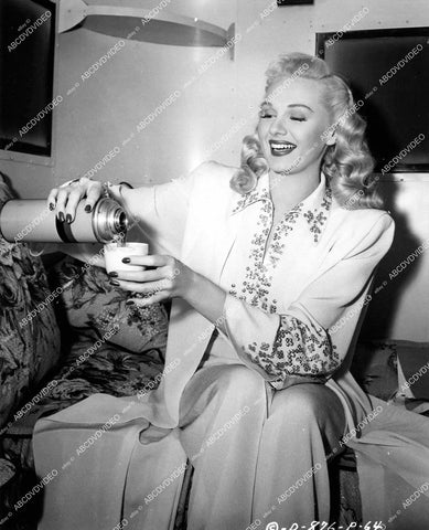 crp-18079 1947 Adele Jergens in her portable dressing room film The Corpse Came C.O.D. crp-18079