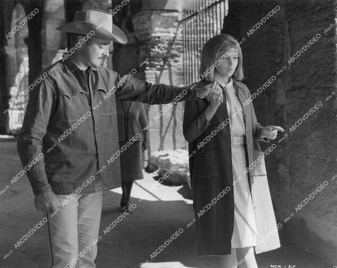 crp-01812 1963 director Michael Carreras w Liliane Brousse Hammer film Maniac crp-01812