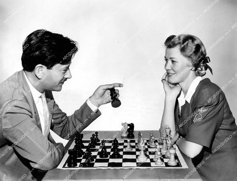 crp-18377 circa 1941 Penny Singleton plays chess w Herman Steiner U.S. Olympic team member & International chess master crp-18377