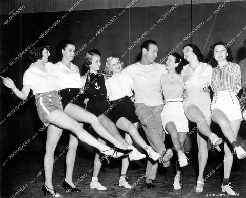 crp-18529 1937 Maxie Rosenbloom visits w dancing girls film Nothing Sacred crp-18529