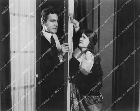 crp-18819 1918 Mae Marsh, Clifford Bruce silent film The Racing Strain crp-18819