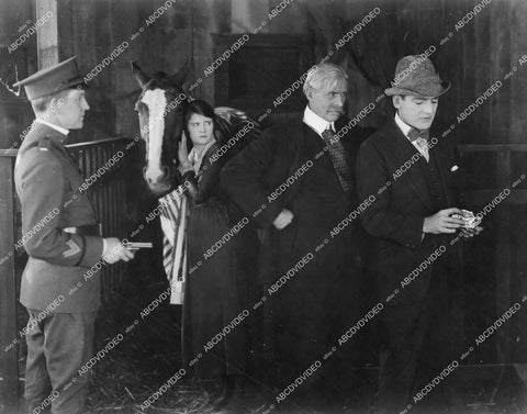 crp-18833 1918 Mae Marsh, Clifford Bruce, William T Carleton, Clarence Oliver silent film The Racing Strain crp-18833
