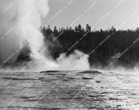 crp-18890 1923 Helene Chadwick, George Walsh vacation at Yellowstone National Park silent film Reno crp-18890