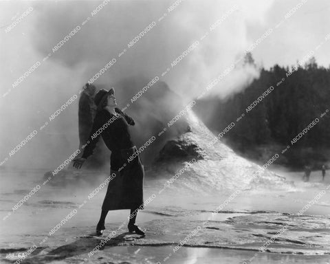 crp-18900 1923 Helene Chadwick, George Walsh vacation at Yellowstone National Park silent film Reno crp-18900