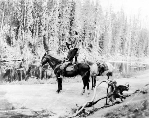 crp-18901 1923 Helene Chadwick, George Walsh vacation at Yellowstone National Park silent film Reno crp-18901
