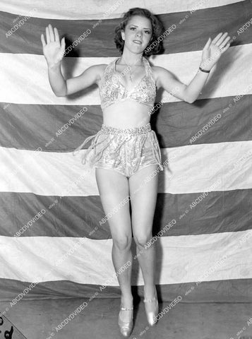 crp-19082 circa 1936 pretty Miss Dickie Moore dancing chorine winner of most graceful presentation crp-19082