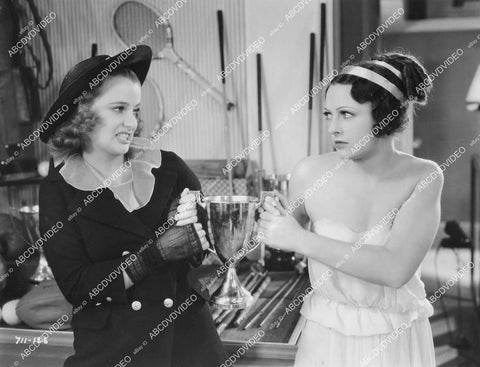 crp-02021 1935 Florine McKinney, Geneva Mitchell duke it out over trophy film Night Life of the Gods crp-02021
