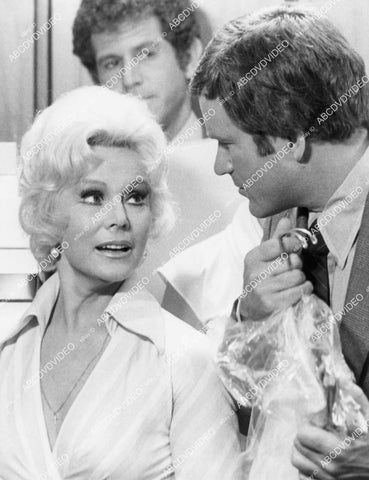 crp-02281 1977 Eva Gabor as a Mrs Bluebeard, Squire Fridell, Tony Roberts TV Rosetti and Ryan crp-02281