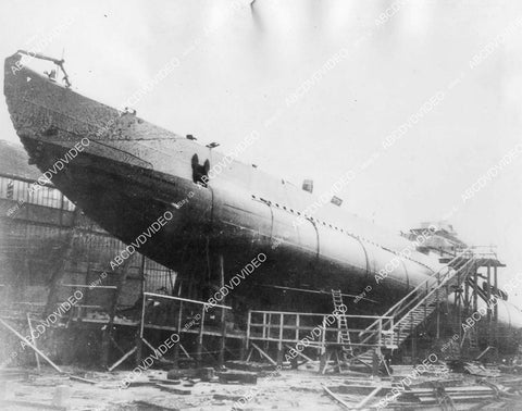 crp-02516 1934 St Nazarine, France most powerful submarine in world Conquerant under construction crp-02516