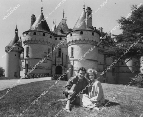 crp-02672 1985 Daniel Pilon, Marg Helgenberger in French countryside TV Ryan's Hope crp-02672