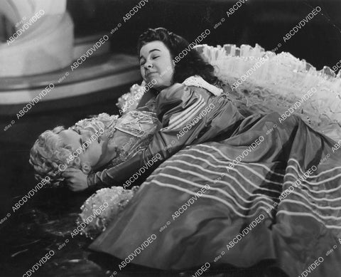 crp-03300 1940 child star Jane Withers has catfight w Elyse Knox film Girl from Avenue A crp-03300