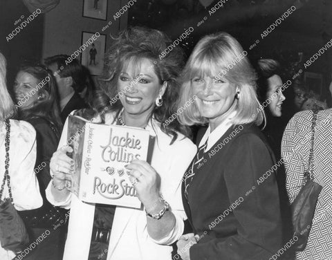 crp-03601 1980's candid author Jackie Collins, Linda Evans at book signing event maybe crp-03601