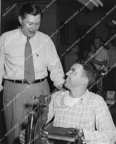 crp-00373 1951 news photo disabled veterans William Batterly w vet Joseph Harvath making parachutes crp-00373