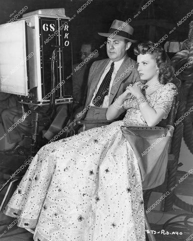 crp-03747 1947 candid Maureen O'Hara, director Richard Wallace RKO Studios film Sinbad, the Sailor crp-03747