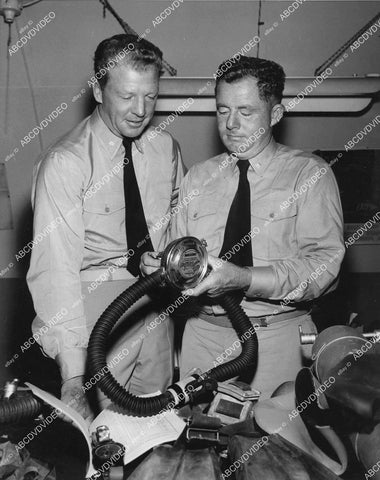 crp-03852 1957 Dan Dailey, Francis D Fane inspect scuba equipment film Underwater Warrior crp-03852