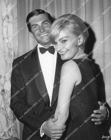 crp-03869 1962 great candid George Hamilton, Pamela Curran film premiere Wonderful World of Brothers Grimm crp-03869