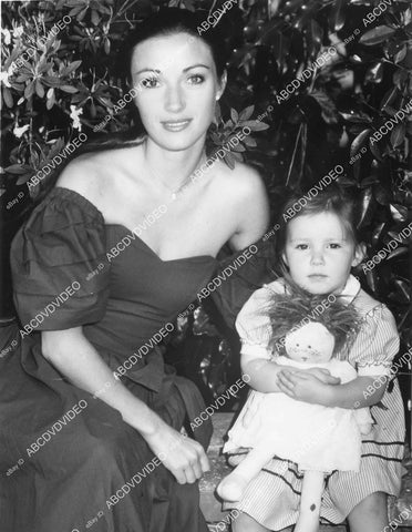 crp-04202 1980's Jane Seymour and child TV Lifestyles of the Rich & Famous crp-04202