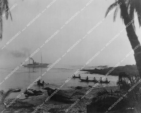 crp-04678 1924 locals head out to meet yacht silent film The Marriage Cheat crp-04678
