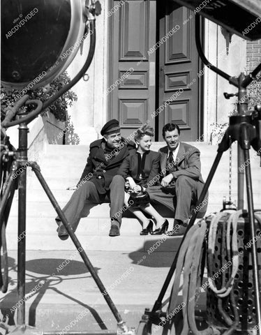 crp-05221 1945 candid Grant Withers, Signe Hasso, James Craig on set film Dangerous Partners crp-05221