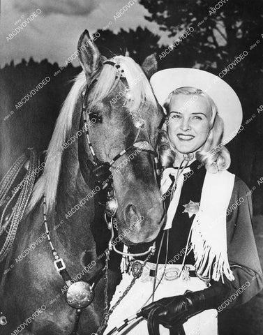 crp-05356 1946 cutie pie cowgirl Reno Browne w her horse portrait crp-05356