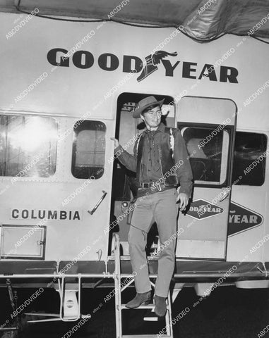 crp-05361 1967 Randy Boone in his Goodyear dressing room trailer TV Cimarron Strip crp-05361