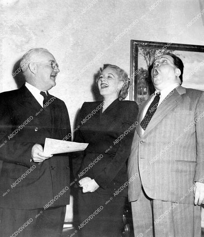 crp-05384 1940's LA Mayor Fletcher Bowron w singers Salvatore Baccaloni, Margaret Whiting opera Chocolate Soldier crp-05384