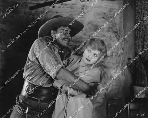 crp-05687 1925 Wallace Beery groping Alice Terry silent film The Great Divide crp-05687