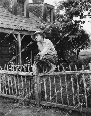crp-05746 1923 Charles Ray sitting on the fence silent film The Girl I Loved crp-05746