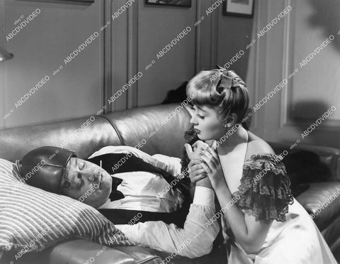 crp-05896 1941 Joan Blondell tends to Robert Benchley film Three Girls About Town crp-05896