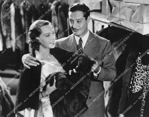 crp-06026 1937 Alexander D'Arcy, Luli Deste scene c film She Married an Artist crp-06026