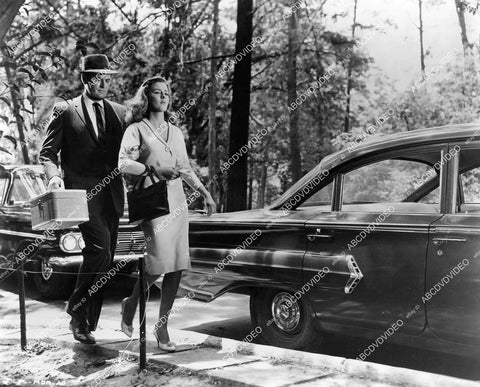 crp-06367 1961 Elaine Stewart seeks help Gregg Palmer film Most Dangerous Man Alive crp-06367