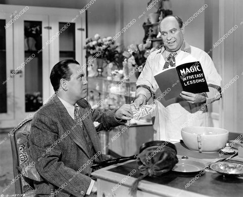 crp-06412 1946 Jimmy Little helps Joe Besser w new magic card trick film Talk About a Lady crp-06412