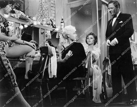 crp-06626 1962 Barbara Windsor, Leo Genn in girls dressing room film Playgirl After Dark crp-06626