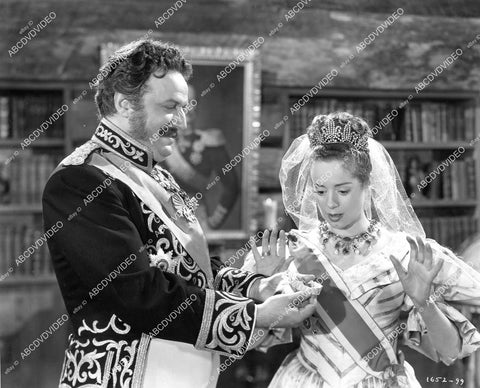 crp-07075 1947 Hugo Haas, Elsa Lanchester film Northwest Outpost crp-07075