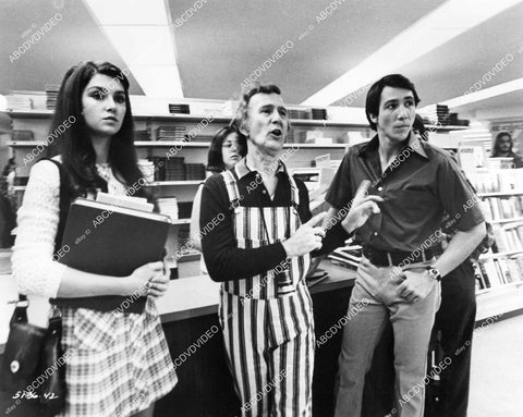 crp-07275 1973 Johnny Crawford, Victoria Principal, director Donald Driver film The Naked Ape crp-07275