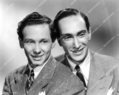 crp-07623 1944 music The Two Chords, Gilbert Miller, Arnold Archer film Stars on Parade crp-07623