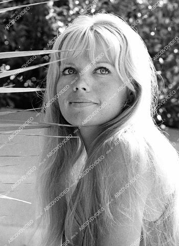 crp-07988 1960's Marta Kristen outdoors portrait crp-07988