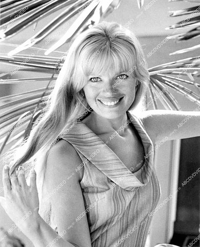 crp-07989 1960's Marta Kristen outdoors portrait crp-07989