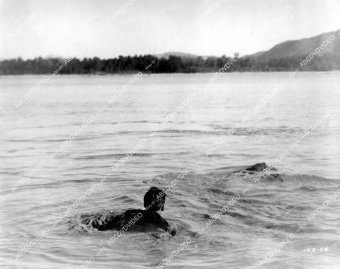crp-08050 1924 people trapped by flood silent film The Galloping Fish crp-08050